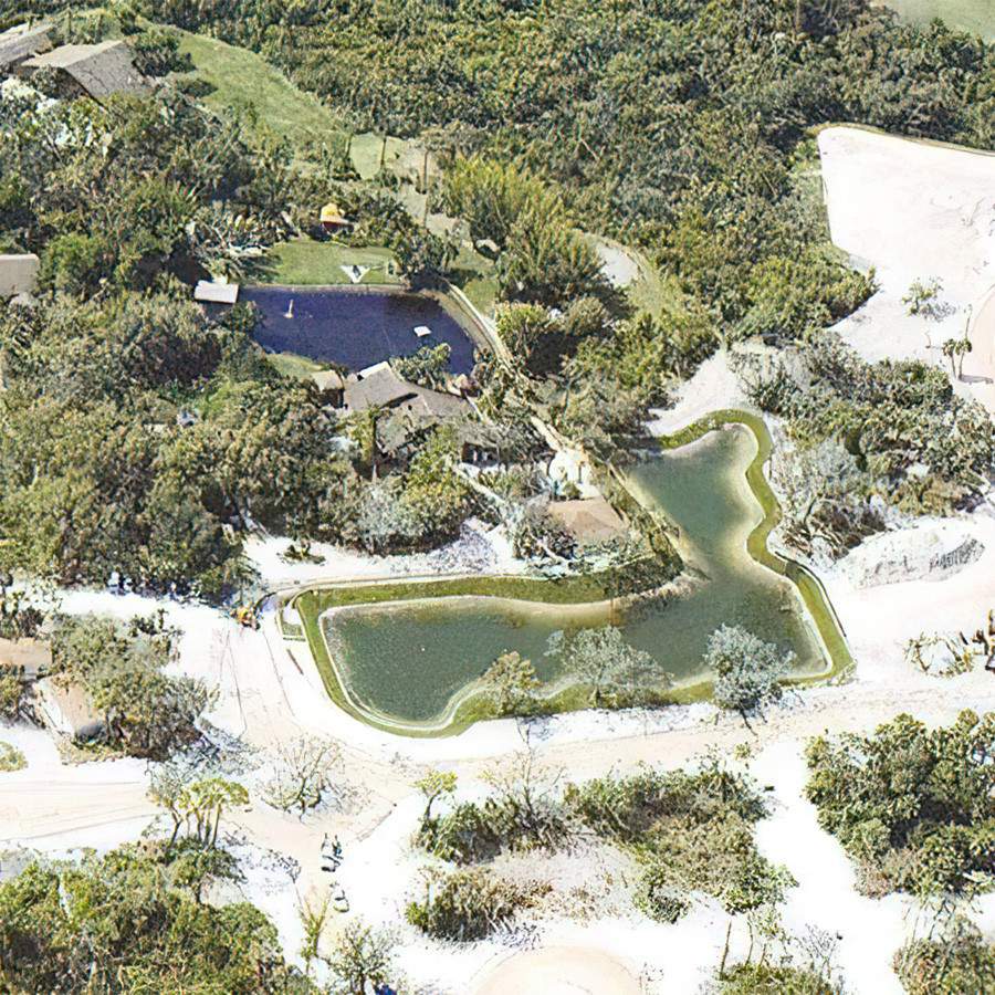 [caption: Kashi</br />Ashram] Kashi Ashram